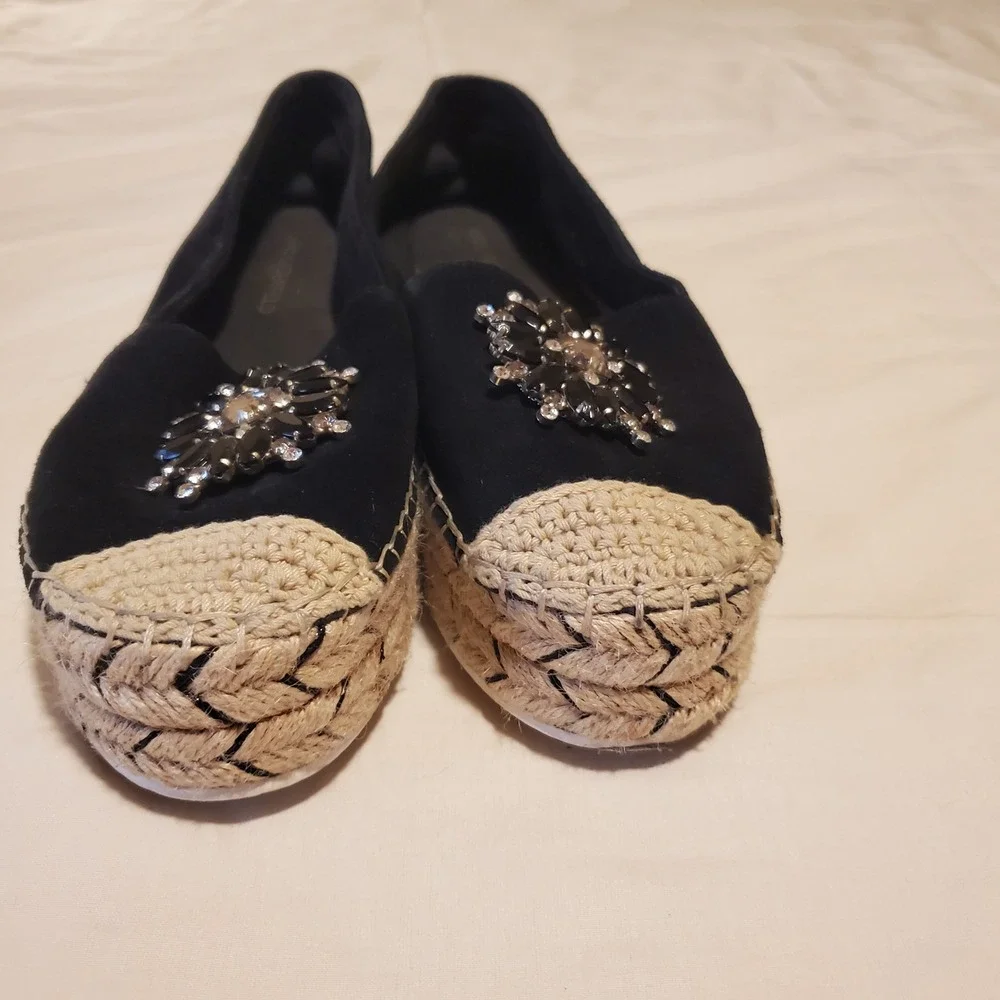 Karl Lagerfeld Paris Anja Black Suede Crystal Embellished Espadrille Flats 7M